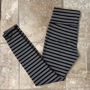 Athleta Sz M Stripes :)